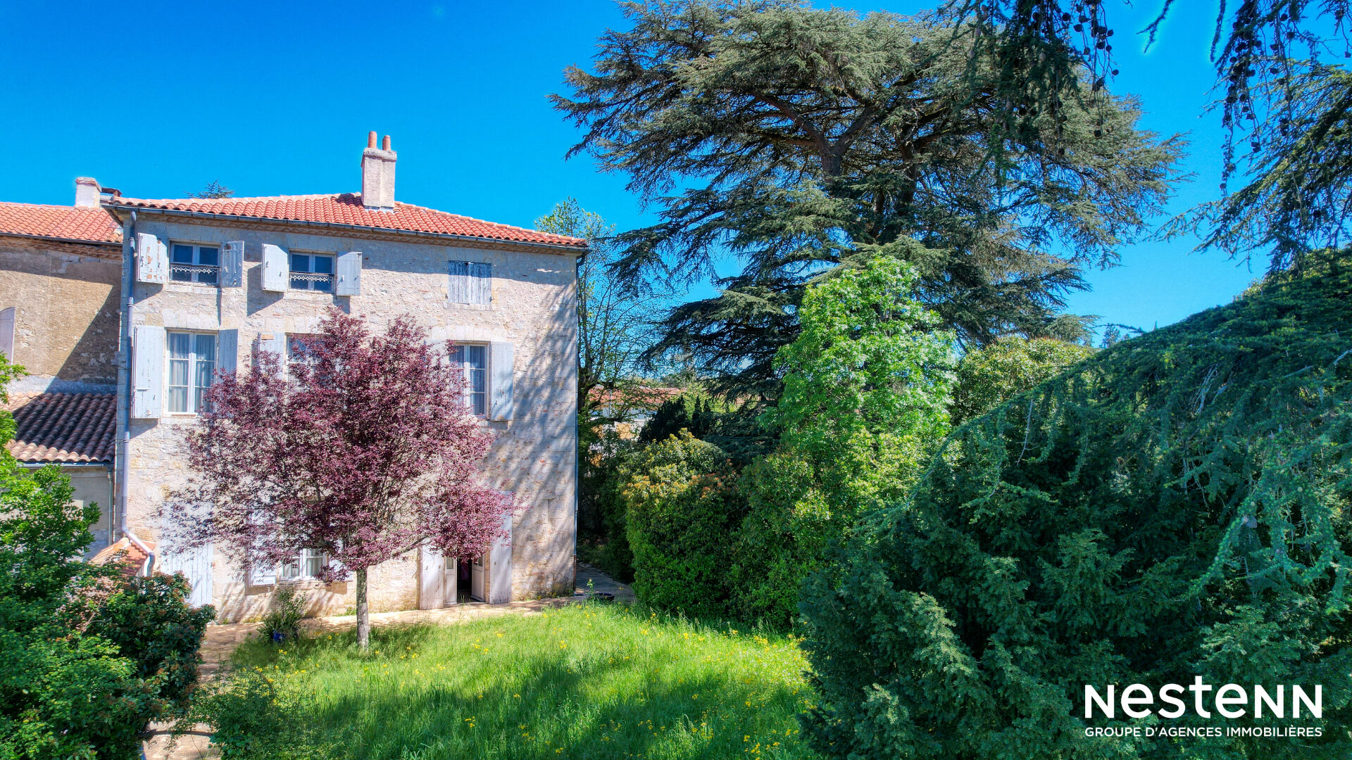 Maison 8 pièces 260 m² · à Condom · 260 m² · 274 000 €