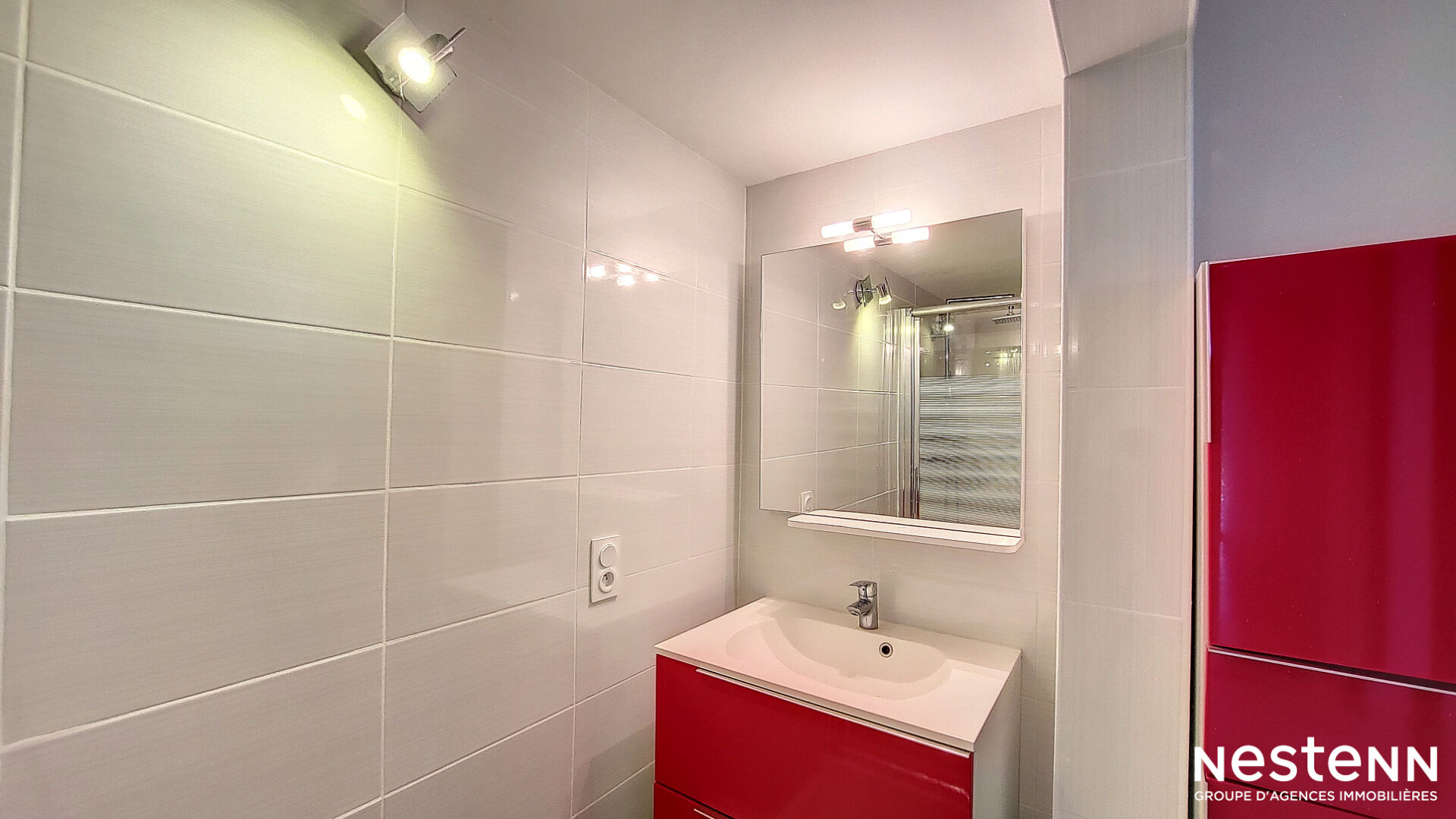 A Vendre en viager libre d'occupant Maison de 260 m² avec garages, piscine et jardin à Valence-sur-Baïse