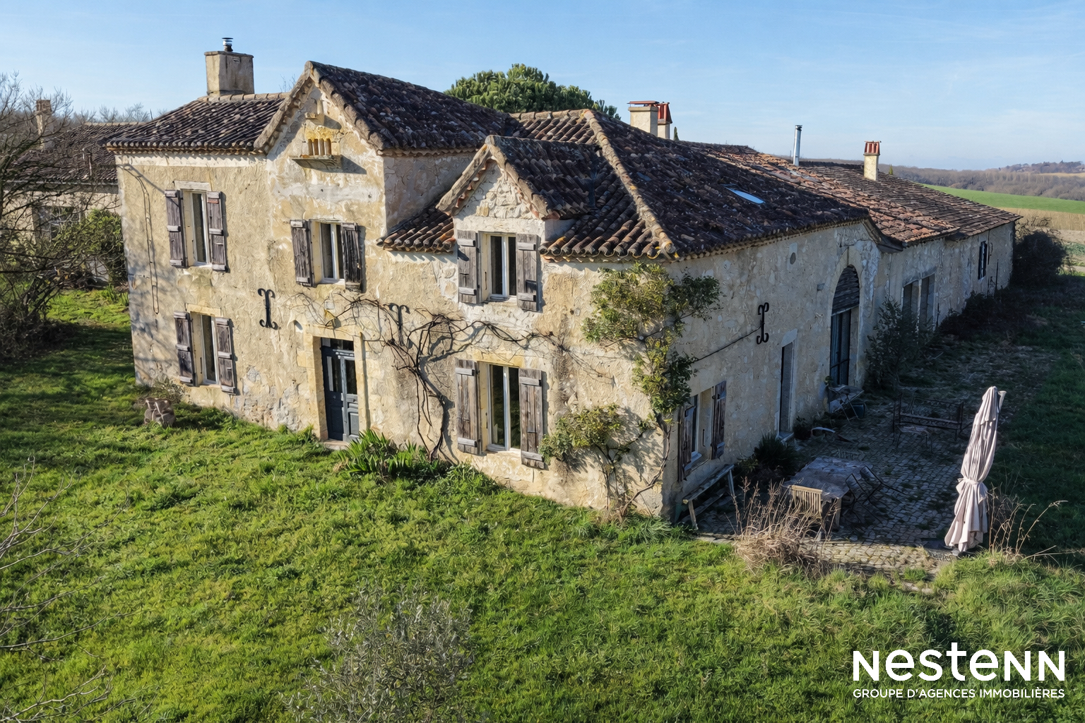 Maison 7 pièces 260 m² · à Caussens · 260 m² · 530 000 €