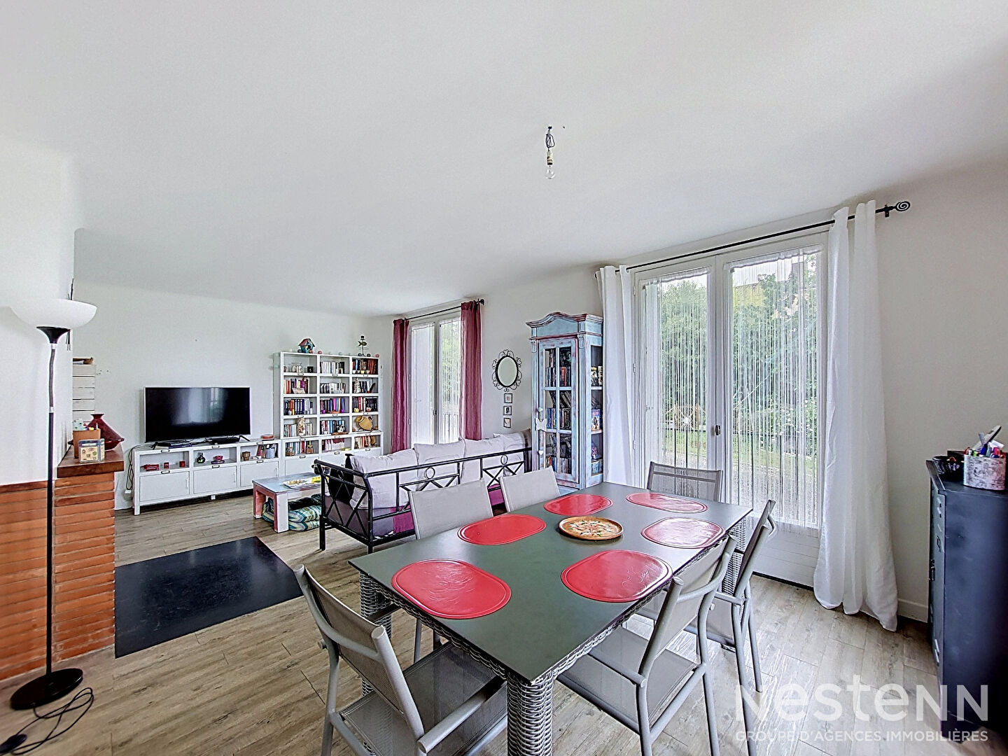A Vendre Maison de 89 m² avec garage et jardin au centre du village de Courrensan