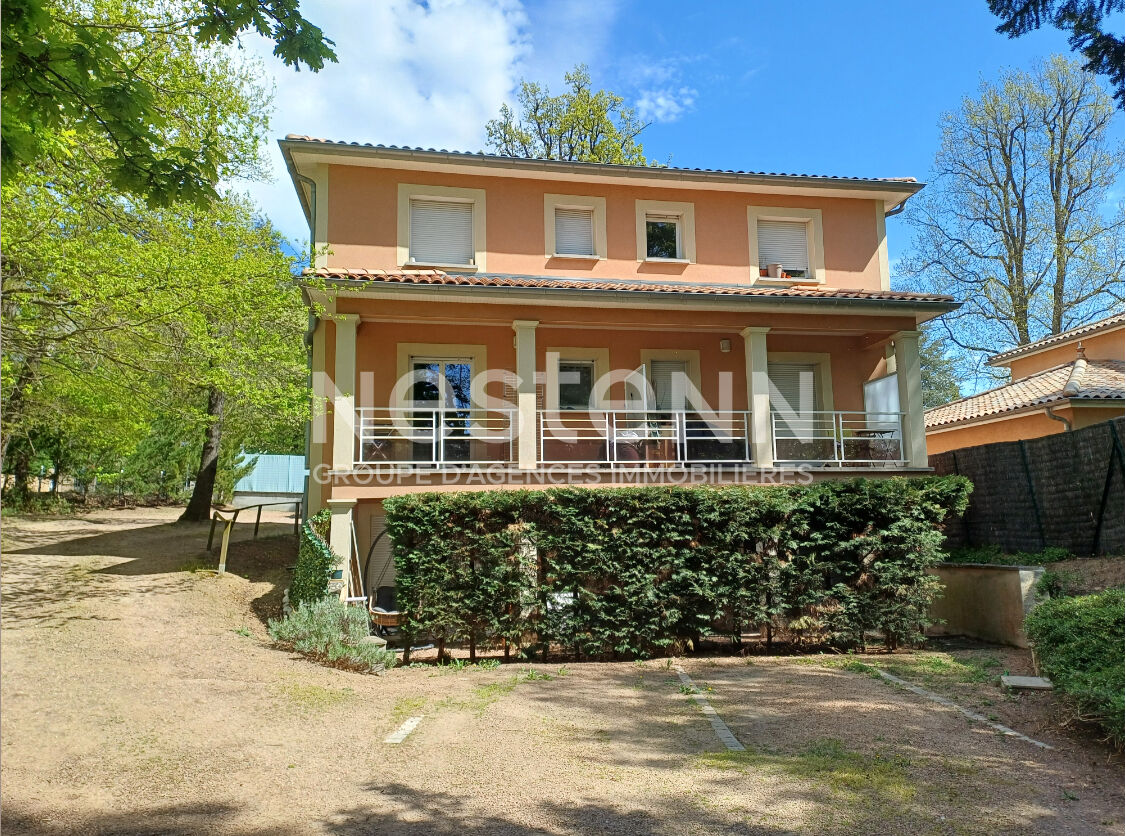 Appartement 2 pièces 38 m² · à Charbonnières-les-Bains · 38 m² · 169 000 €