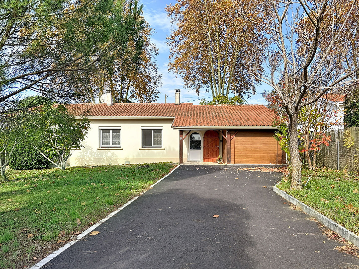 Maison à vendre à Lavardac  111 m2 - 3 chambres, jardin de 938 m² et garage