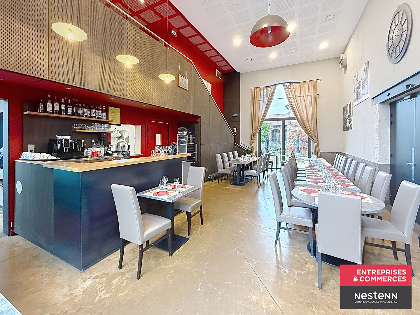 A 10 min de SAINT GALMIER et 30 de SAINT ETIENNE, Restaurant bistronomique dans une cadre magnifique à CHAZELLES-SUR-LYON. · 