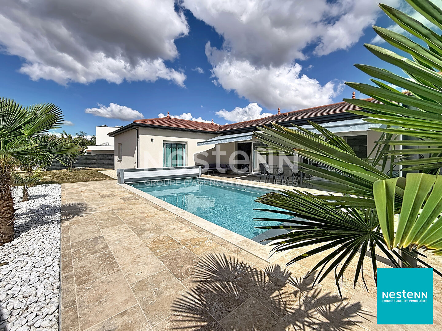 Maison 6 pièces 131 m² · à Civens · 131 m² · 435 000 €