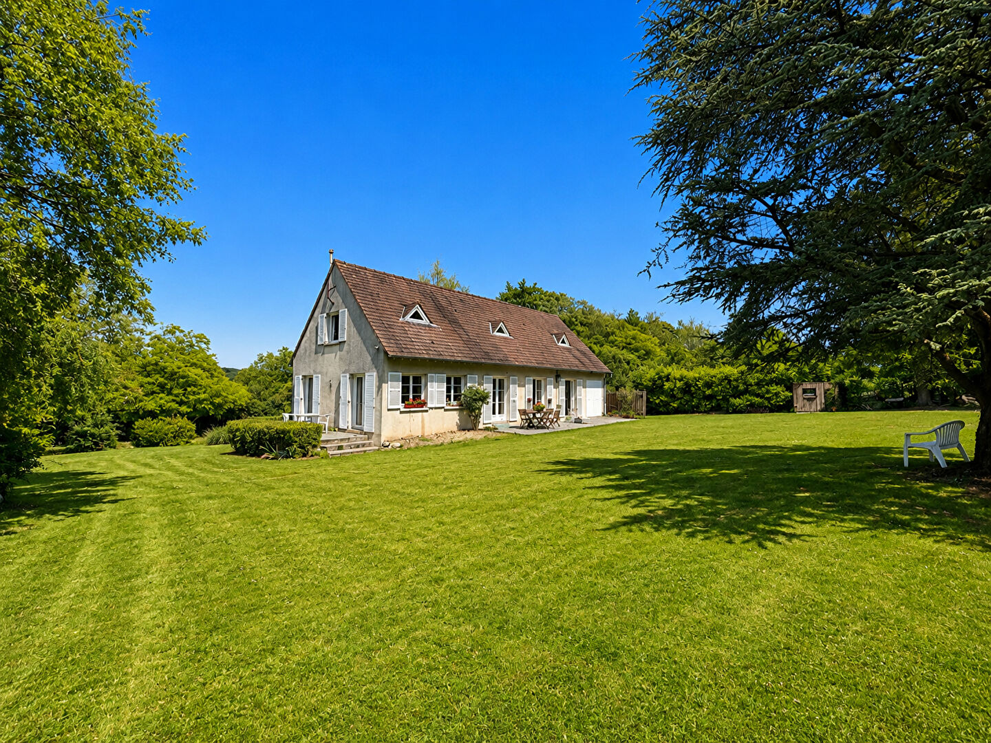 Maison 7 pièces 171 m² · à Labbeville · 171 m² · 572 000 €