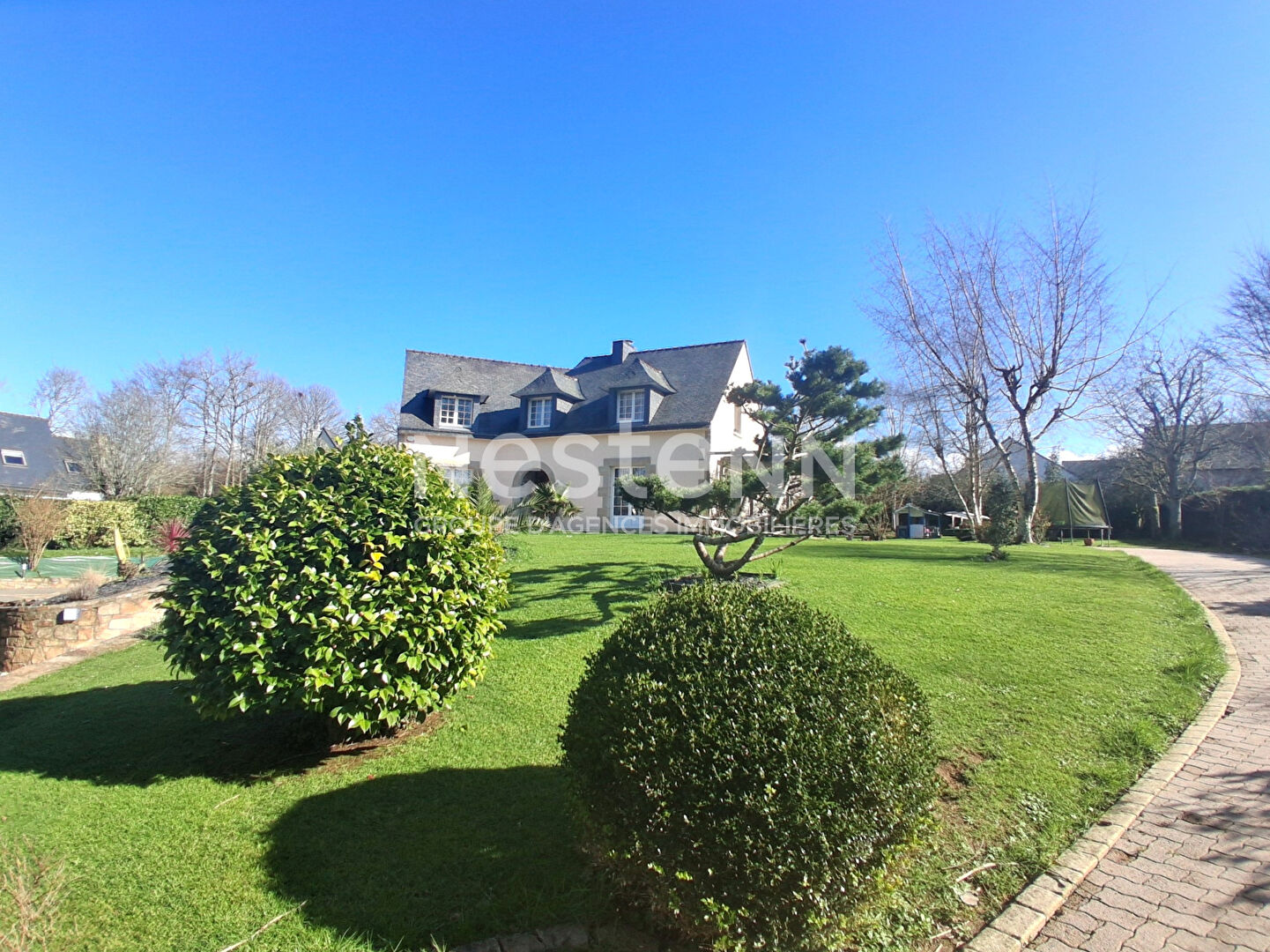 LANDERNEAU - Maison de 7 pièces - 177 m2
