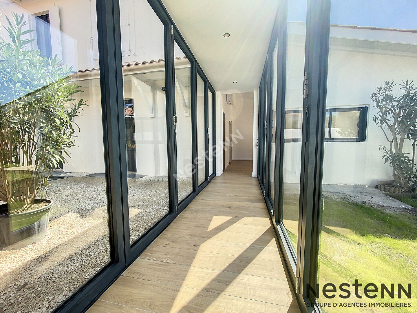 La Teste de Buch centre-ville ! Maison 6 pieces de 155 m2 avec patio
