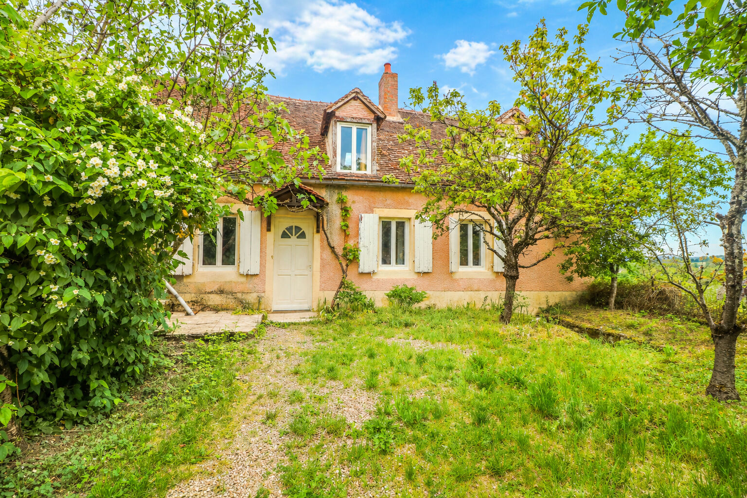 Maison 4 pièces 97 m² · à St Benin D Azy · 97 m² · 65 000 €