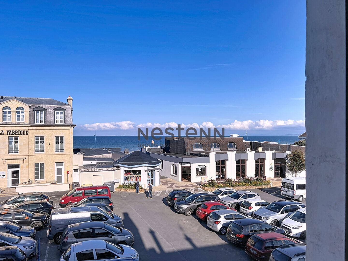 À vendre Lion-sur-Mer  Appartement dernier étage vue mer à 50 m plage avec fort potentiel