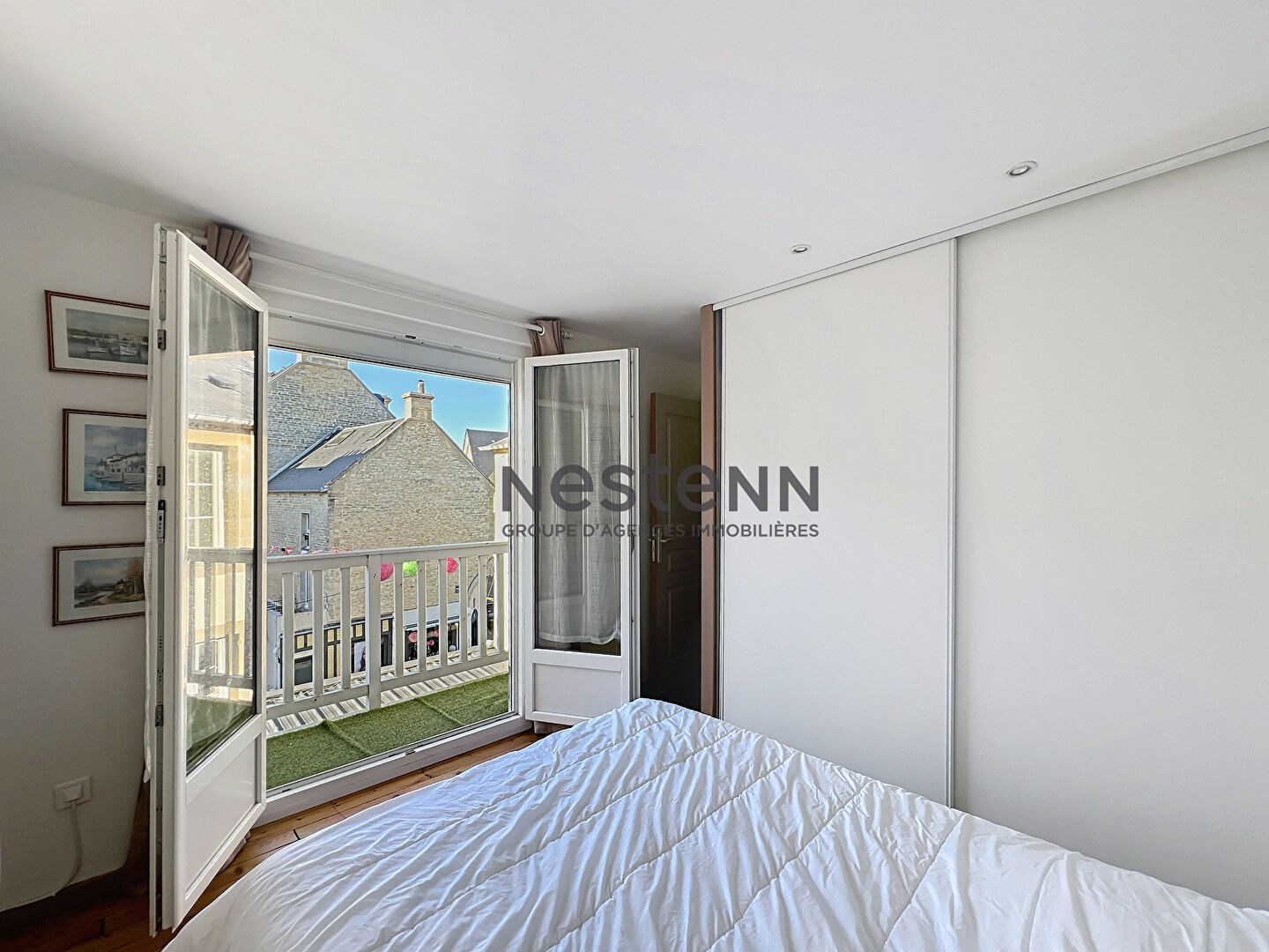 À vendre Lion-sur-Mer  Appartement dernier étage vue mer à 50 m plage avec fort potentiel