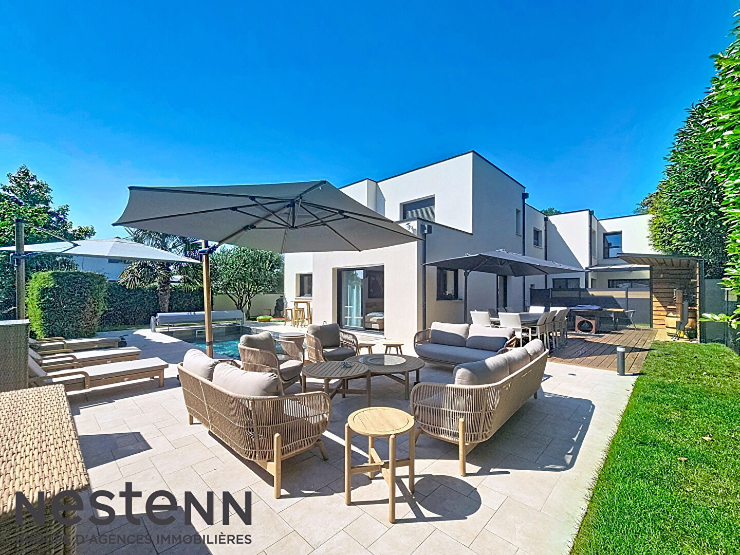 Maison 11 pièces 320 m² · à Bieville Beuville · 320 m² · 1 196 000 €