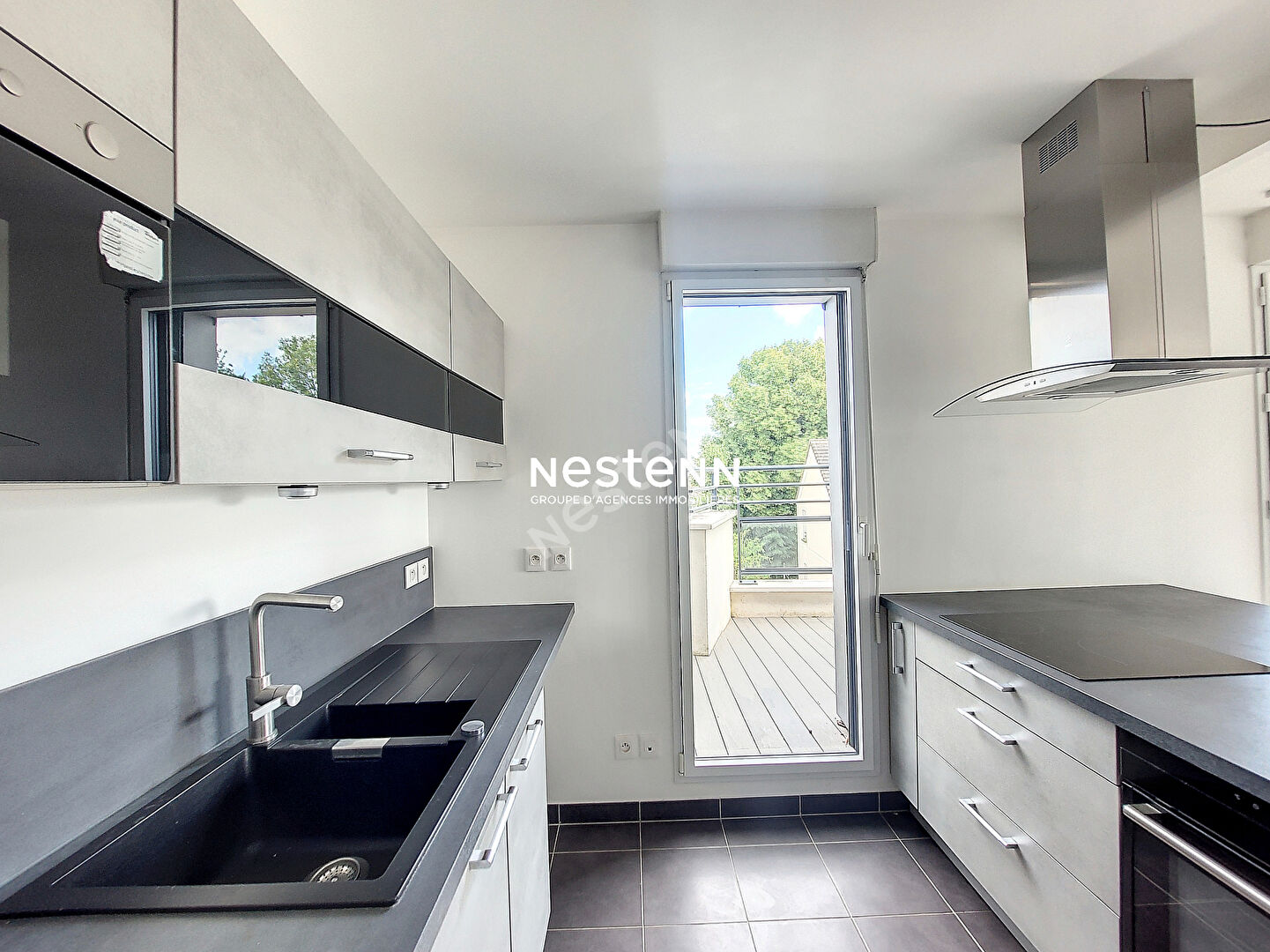 Appartement Groslay 3 pièces 66 m2 avec terrasse de 33m² et 2 places de parking en sous-sol