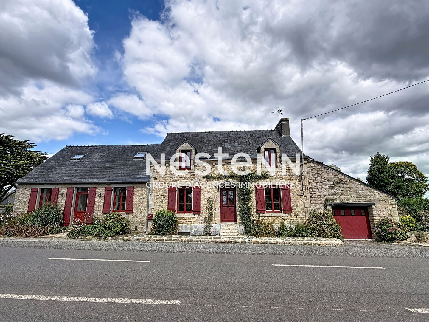 Maison 5 pièces 183 m² · à Le Saint · 183 m² · 304 500 €