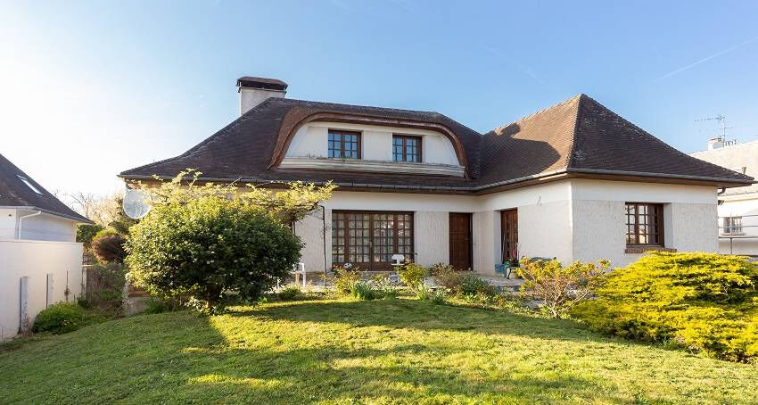Maison à vendre à La Queue En Brie 140m²