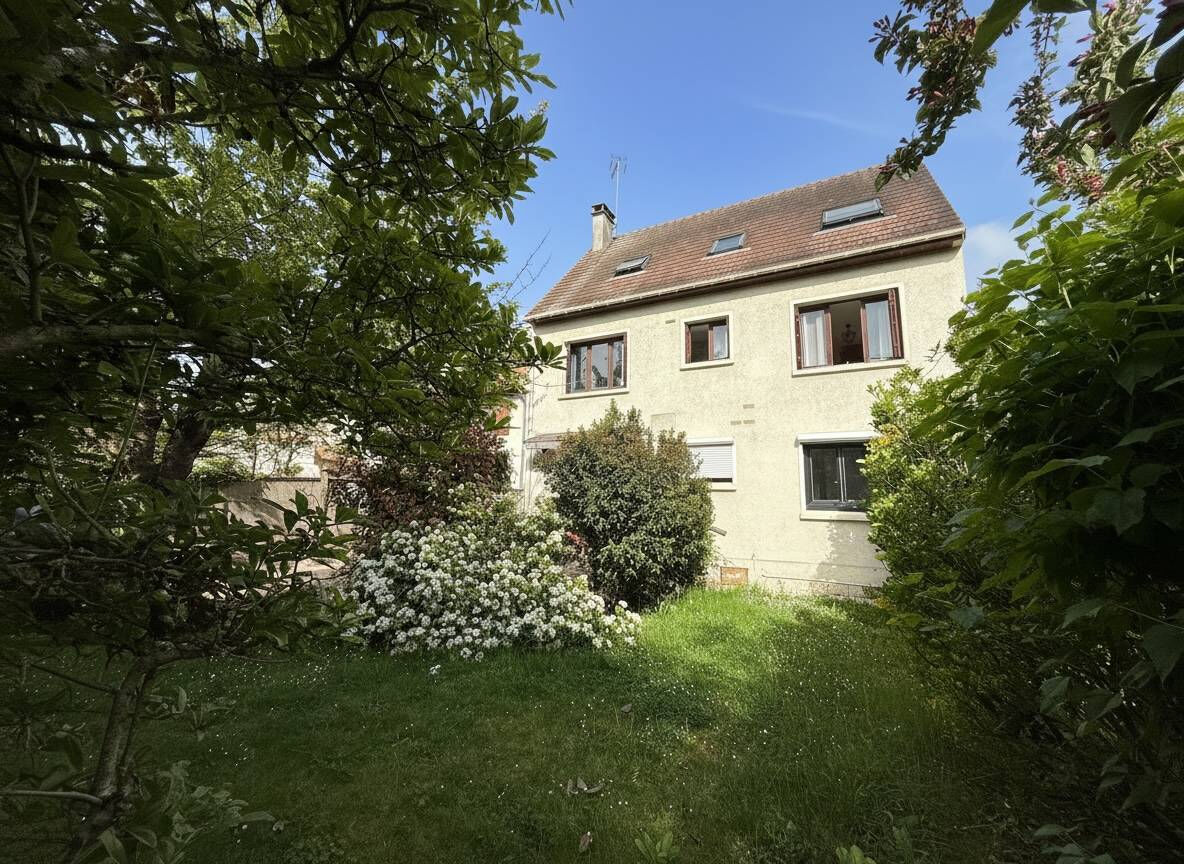 Maison 7 pièces 155 m² · à Pontault Combault · 155 m² · 421 000 €