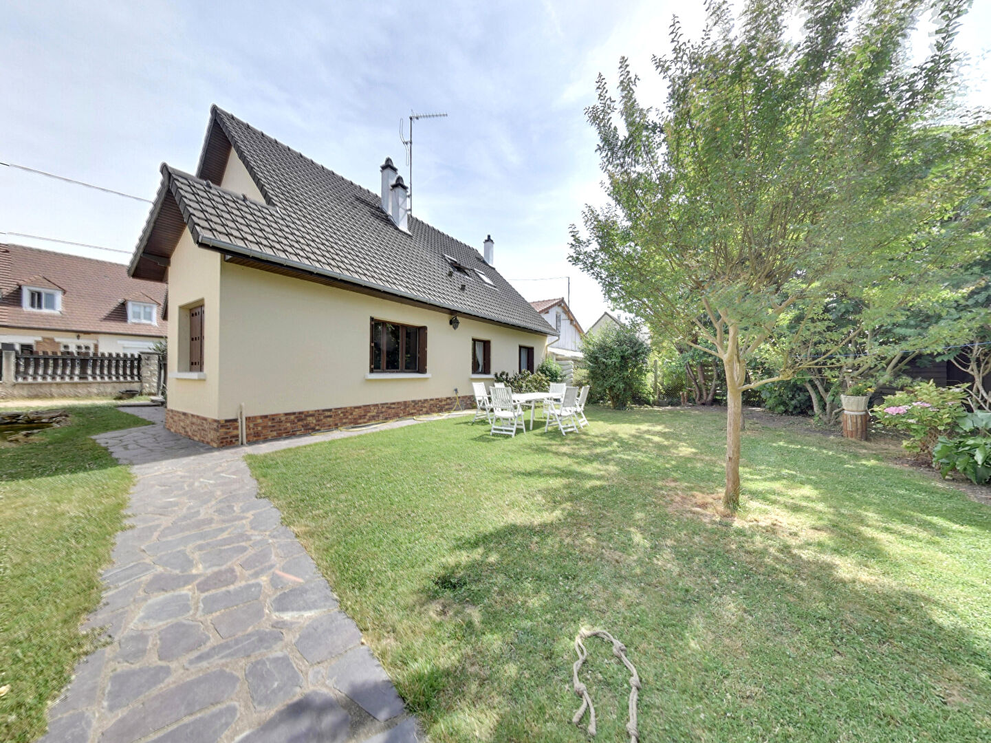 Charmante maison 5 pièces à vendre à Roissy en Brie - Quartier L'Avenir