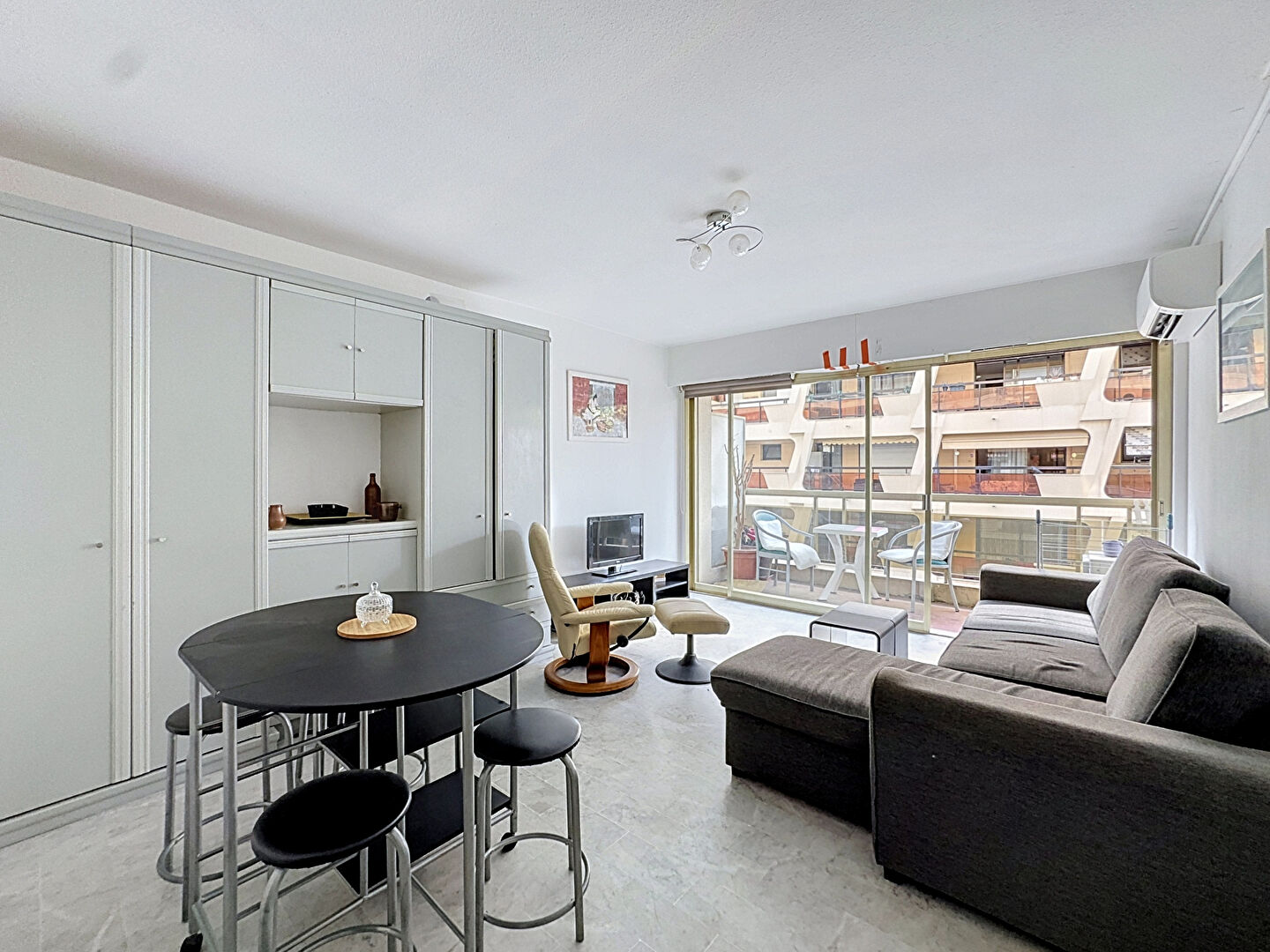 Appartement 1 pièce 32 m² · à Antibes · 32 m² · 195 000 €