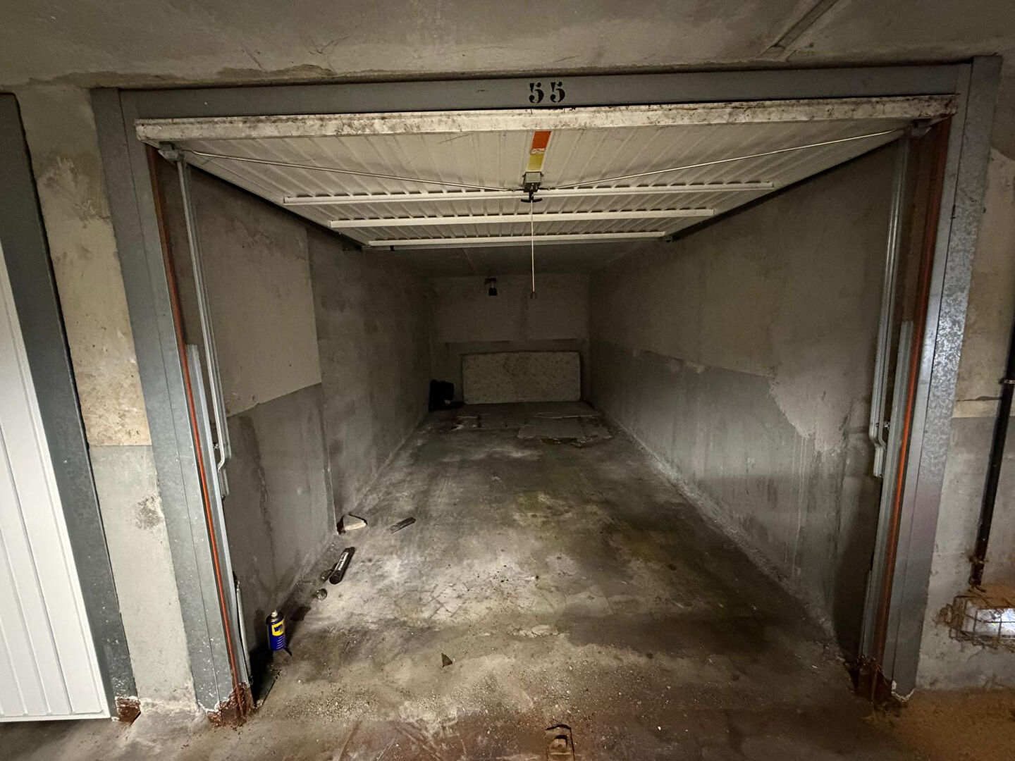 Garage en résidence sécurisée - Juan-les-Pins · à Antibes · 35 000 €