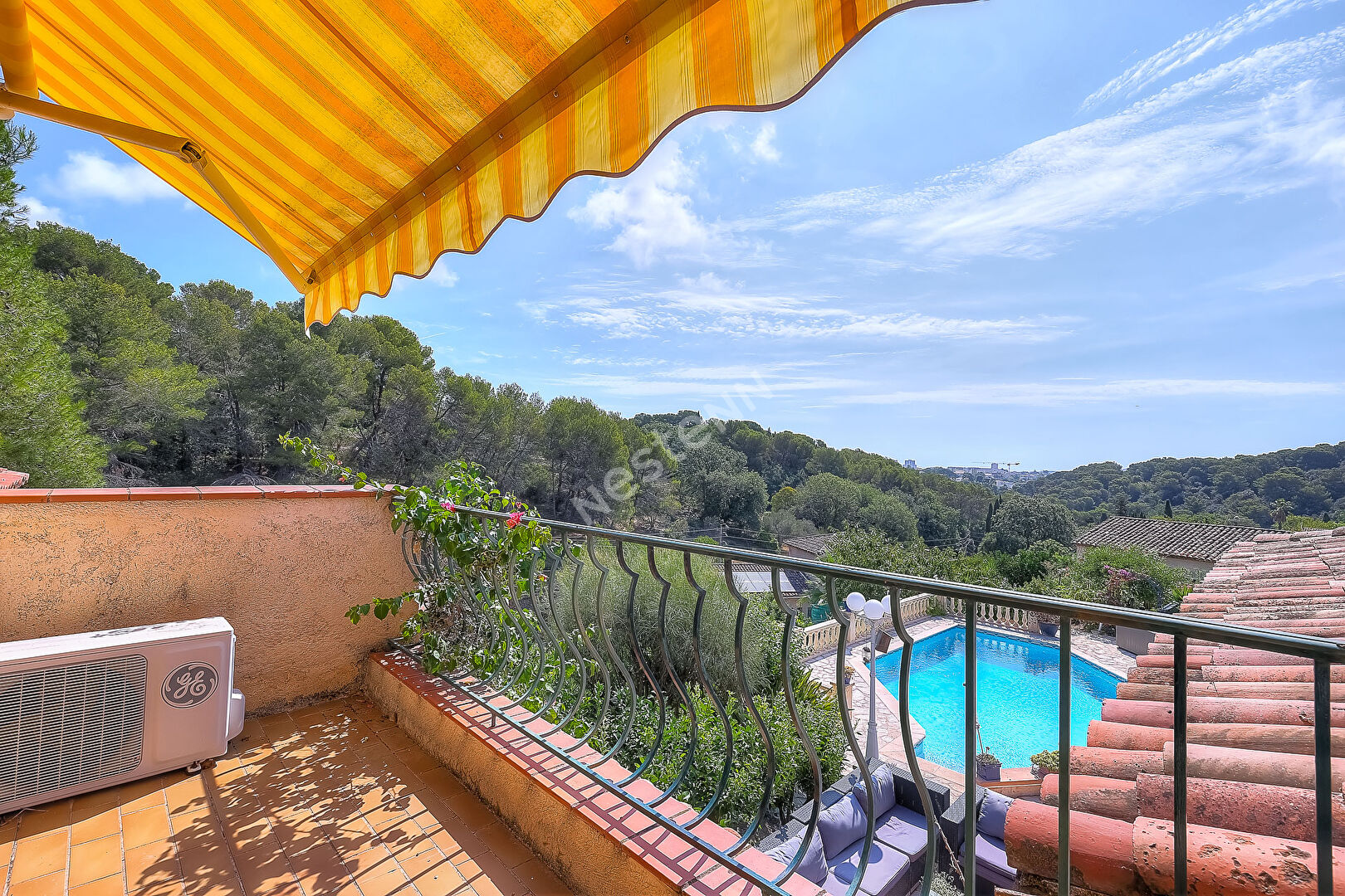 A Vendre - Exclusivité - Villa  -Antibes Brusquet