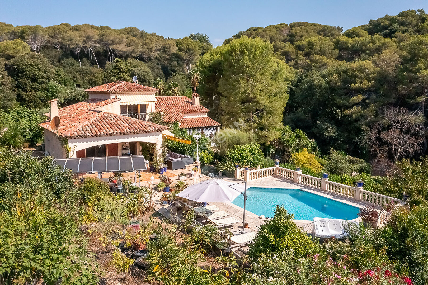A Vendre - Exclusivité - Villa  -Antibes Brusquet