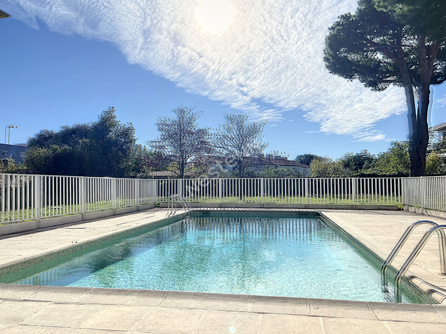 À VENDRE Antibes 3 pièce(s) 60.61 m² Quartier La Fontonne