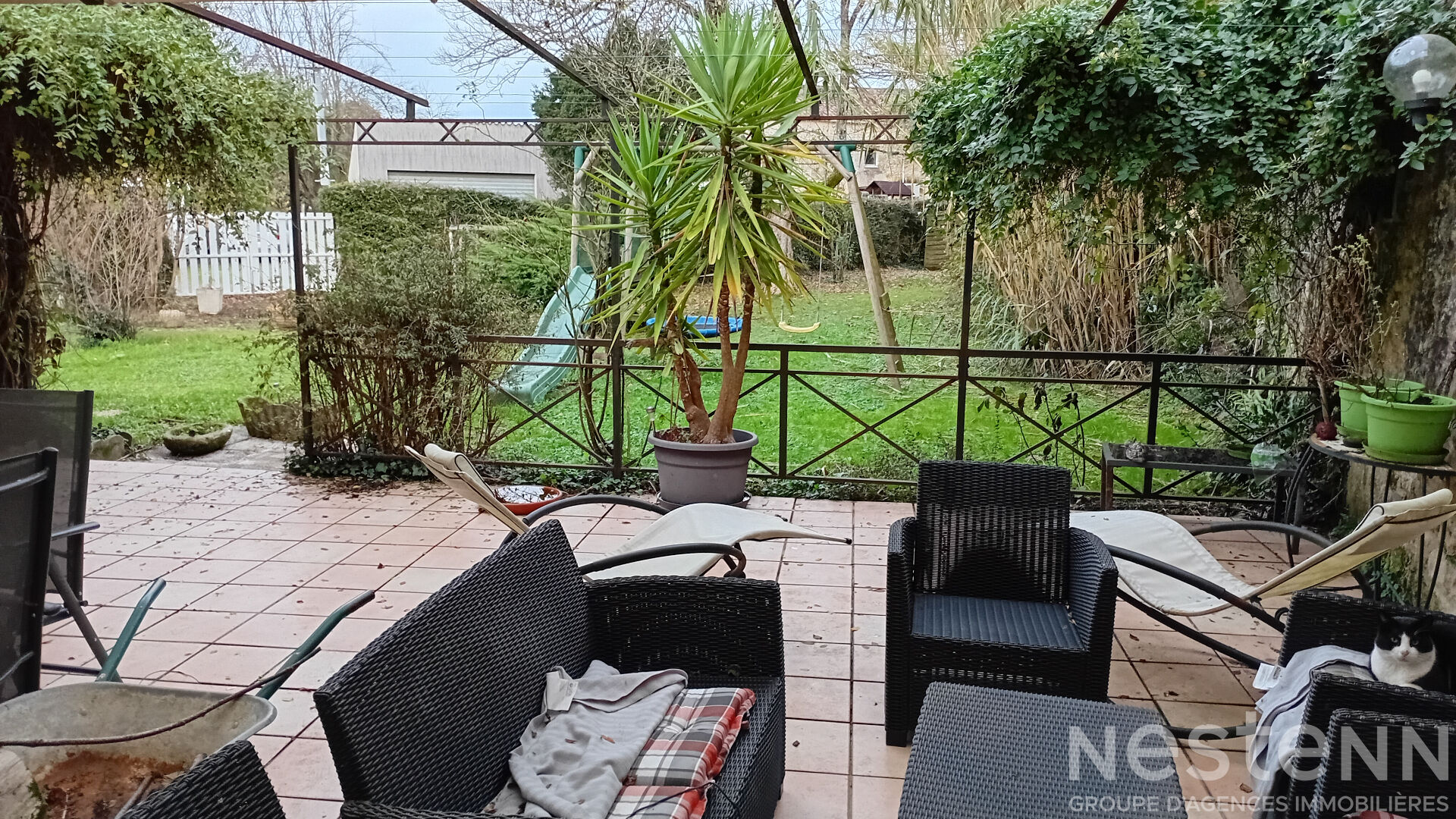 Ensemble Maison et Gite à vendre entre Pons et Gemozac en Charente Maritime