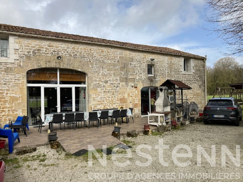 Ensemble Maison et Gite à vendre entre Pons et Gemozac en Charente Maritime