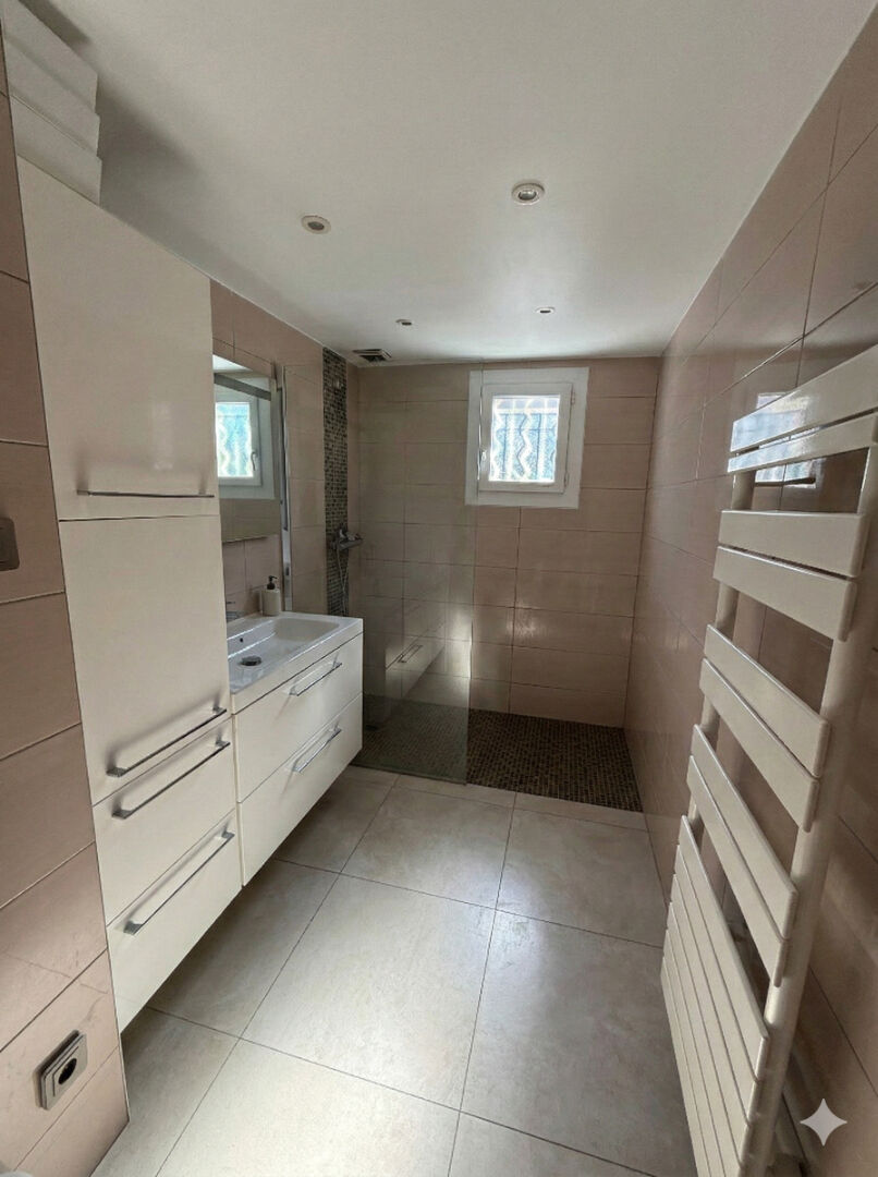 Maison Trets 4 pièce(s) 90 m2