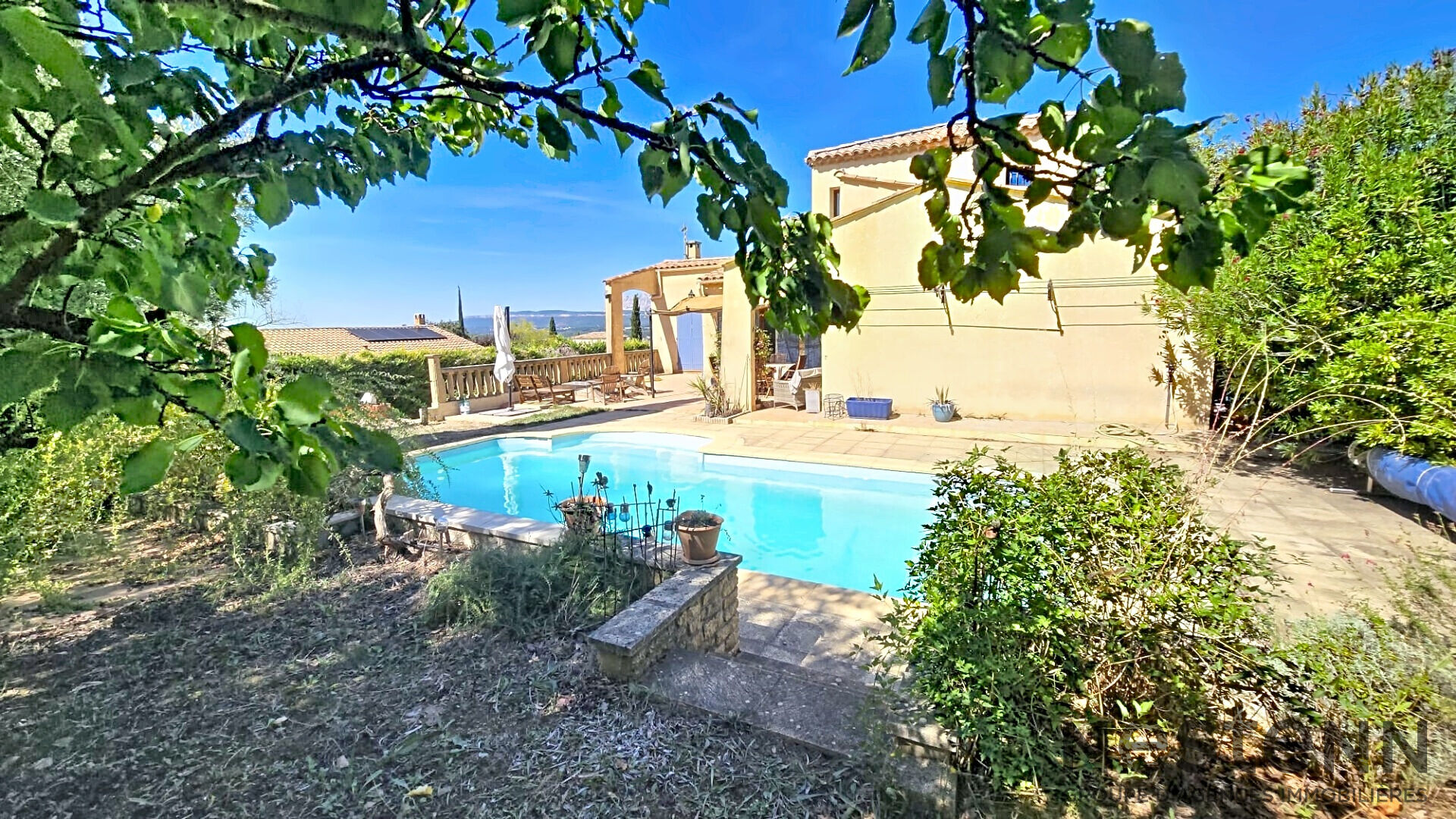 Maison 5 pièces 125 m² · à Trets · 125 m² · 464 000 €
