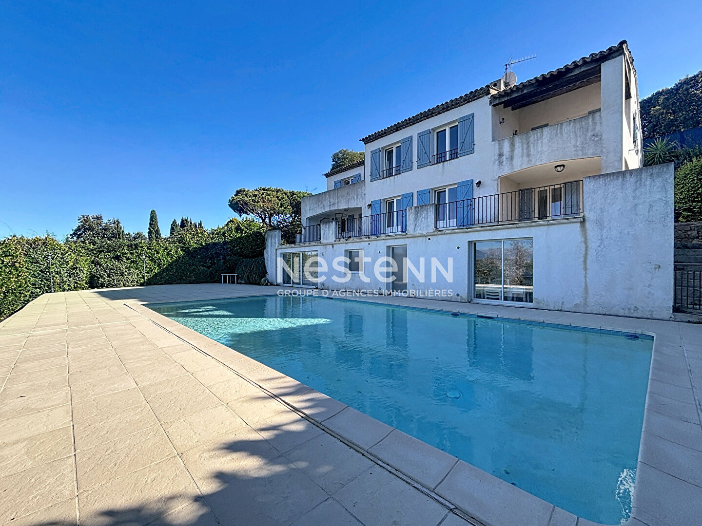 Super Cannes - Maison 219 m² - 5 Chambres - Terrain 2820 m² - Piscine -  Garage - Calme