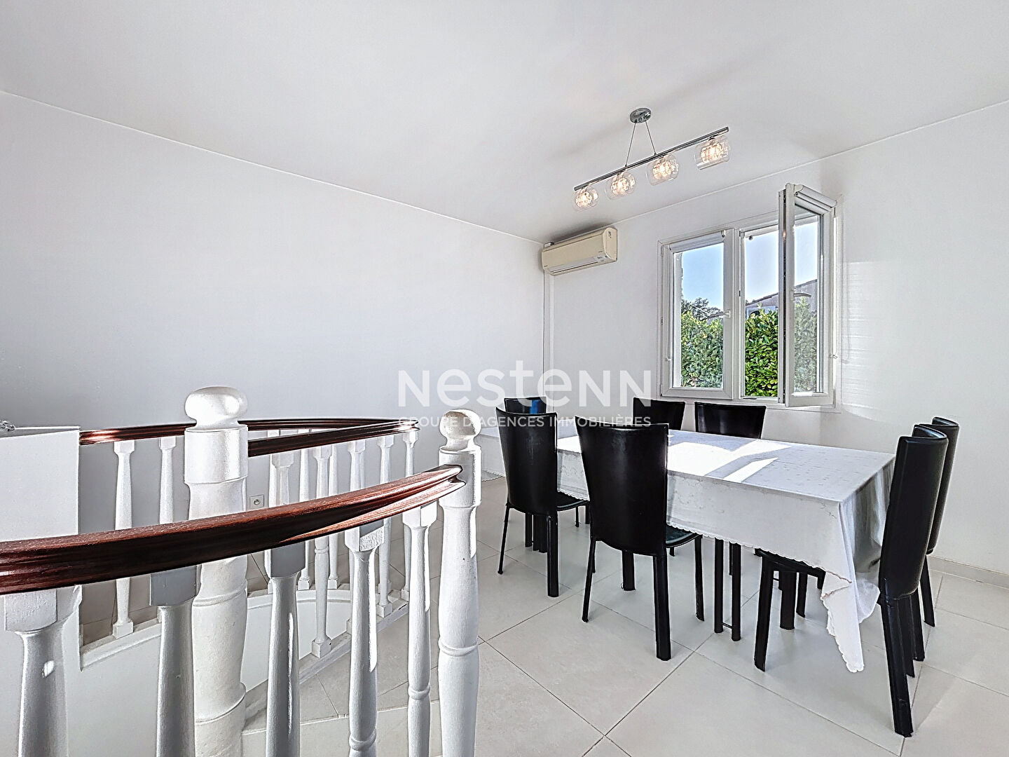 Super Cannes - Maison 219 m² - 5 Chambres - Terrain 2820 m² - Piscine -  Garage - Calme