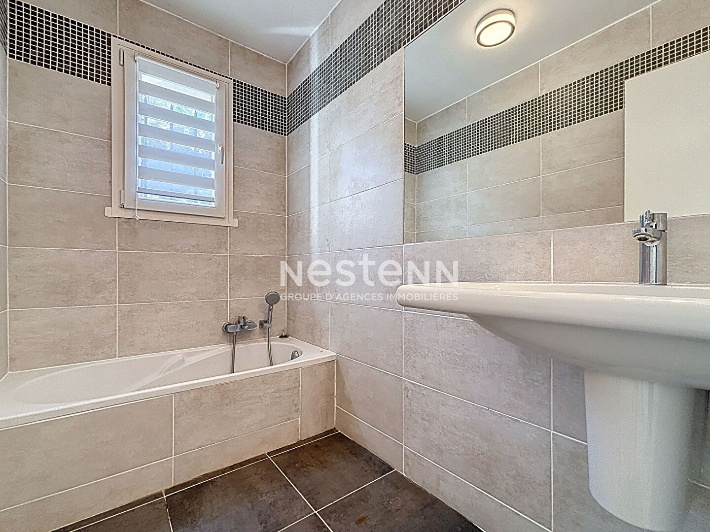 Super Cannes - Maison 219 m² - 5 Chambres - Terrain 2820 m² - Piscine -  Garage - Calme