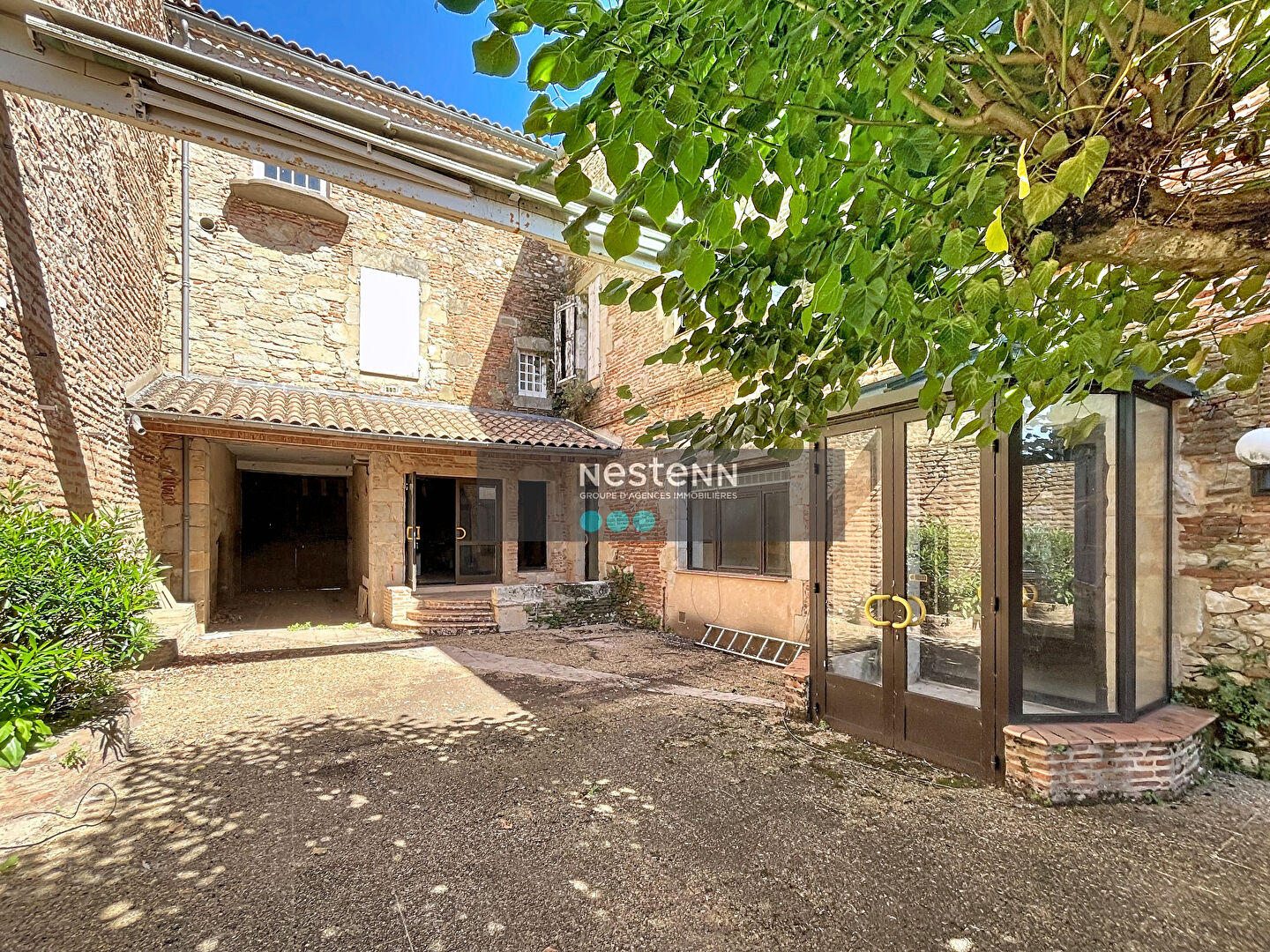 Maison 8 pièces 540 m² · à Villeneuve-sur-Lot · 540 m² · 371 000 €