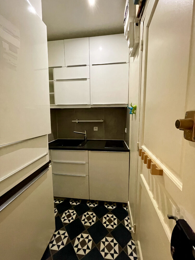 Charmant studio au pied de Montmartre ? Idéal pied-à-terre ou investissement