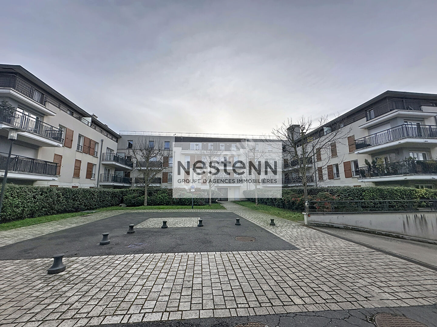 Appartement Ermont 4 pièce(s) 87,77 m2- ERMONT - COMMERCES- GARES ERMONT - LUMINEUX BIEN ENTRETENU- DERNIER ETAGE