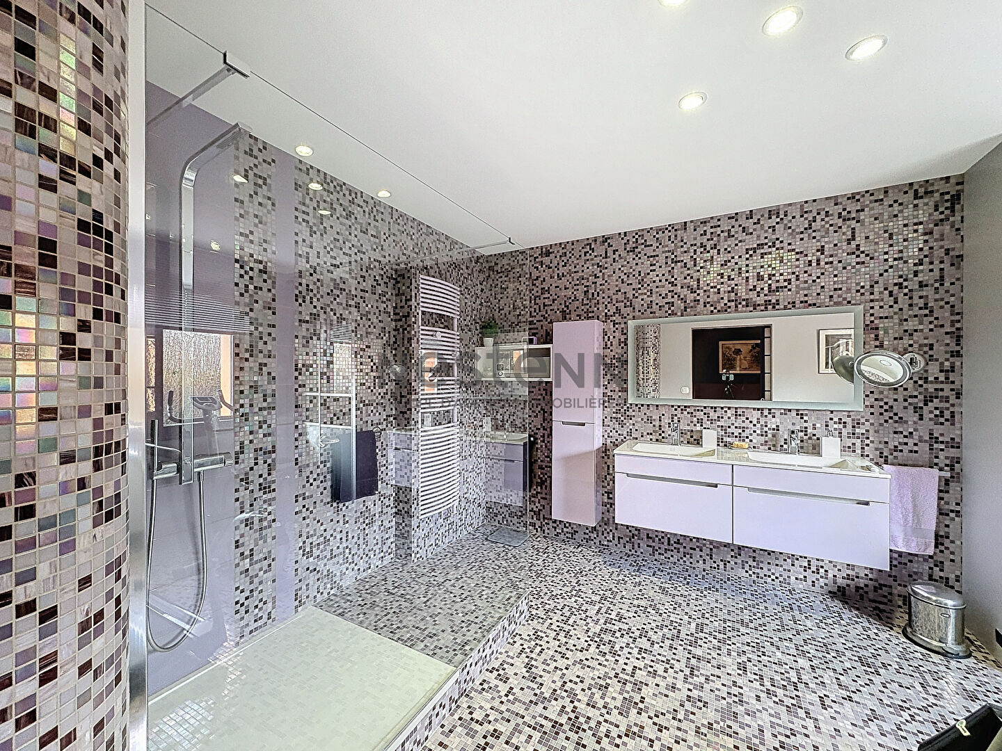 Maison 20min de Limoges, 10 pièce 344 m2, double garage, 6 chambres, 2 chambres parentales, grande terrasse, cuisine d'été.