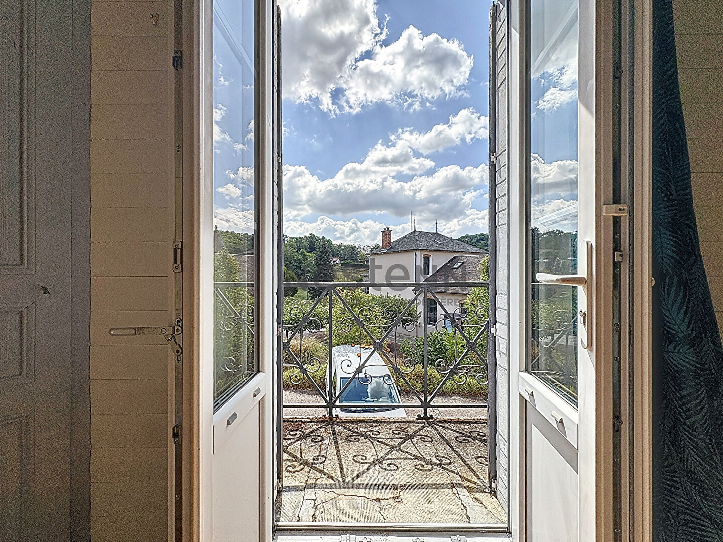 Charmante Maison à Vendre à LE VIGEN - Idéale pour Investisseurs ou premier achat!