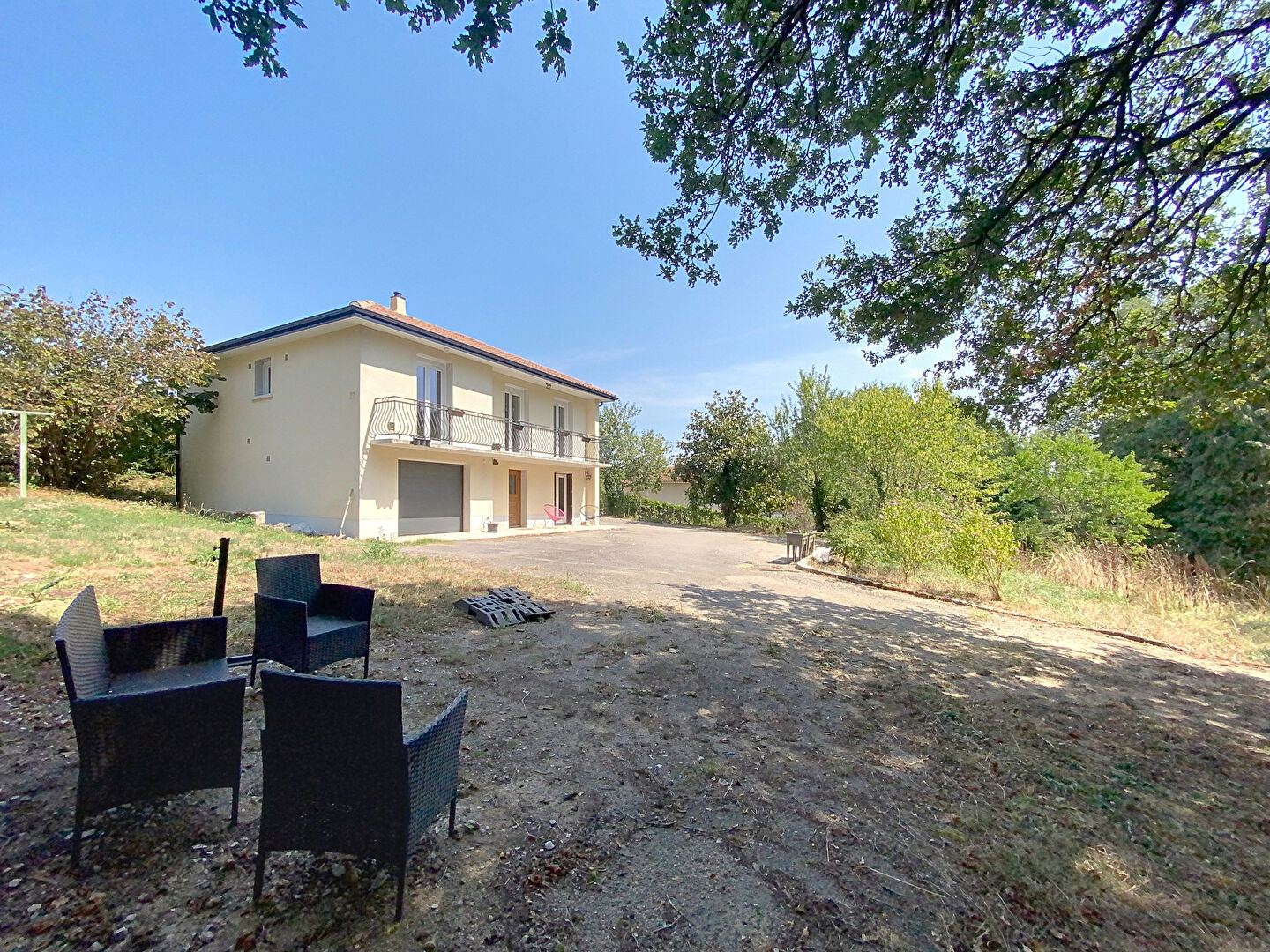 Maison 3 chambres de 116m2 - Boisseuil - entièrement rénovée - grande parcelle