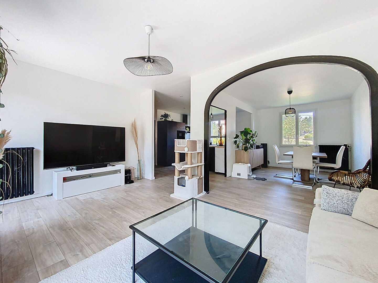 Maison 3 chambres de 116m2 - Boisseuil - entièrement rénovée - grande parcelle