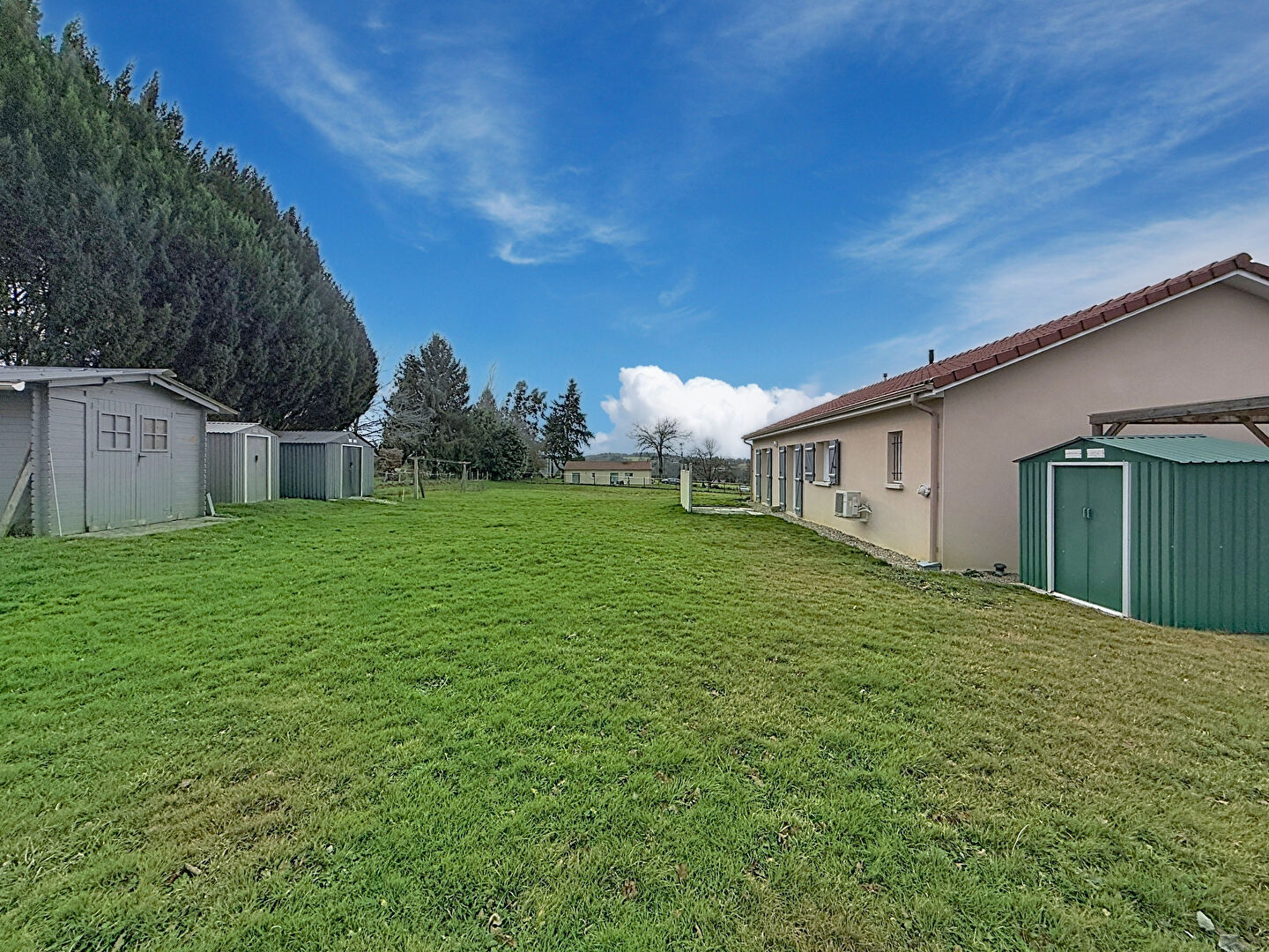 Idéal primo accédant Maison 2020 à vendre à Saint-Priest-Ligoure - Appentis - DPE B - 3000m2 de terrain