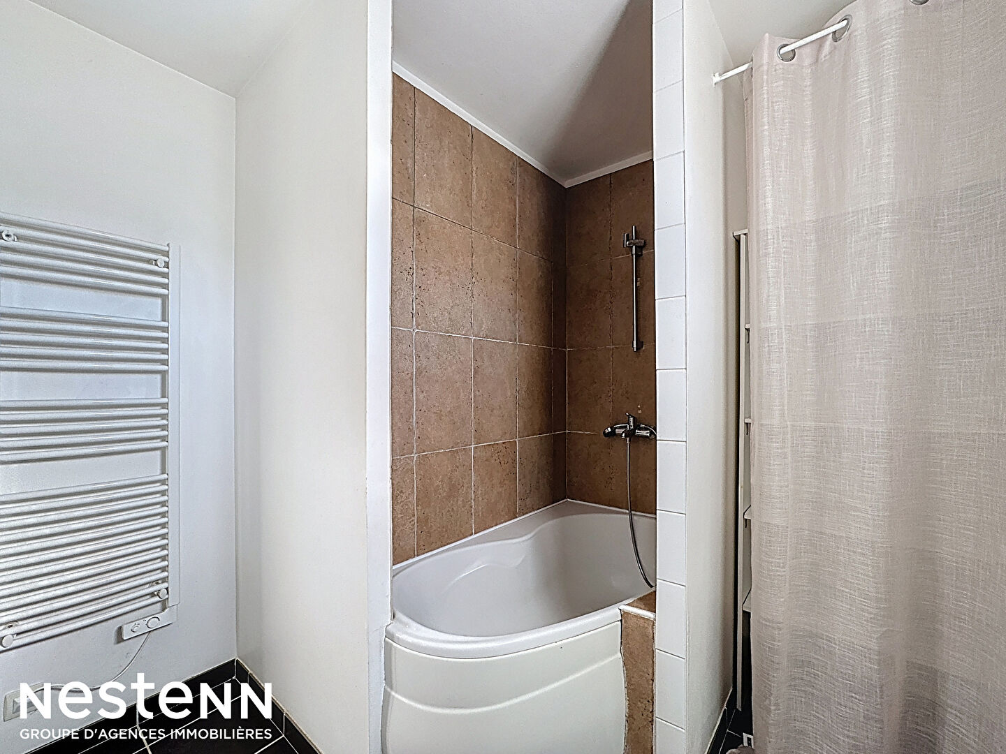 Maison de plain pied de 114m² avec piscine à Roubia