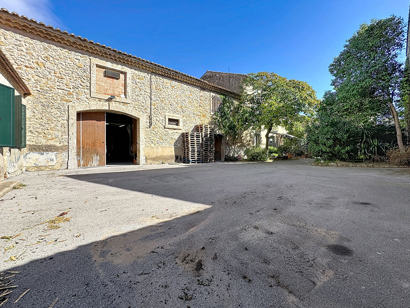 Maison 10 pièces 211 m² · à Luc-sur-Orbieu · 211 m² · 430 000 €
