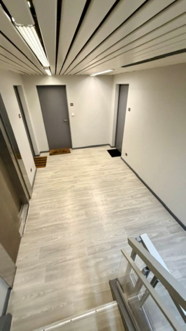 Appartement bois guillaume 100m² 3 chambres dernier étage balcon 4 parkings  sans travaux