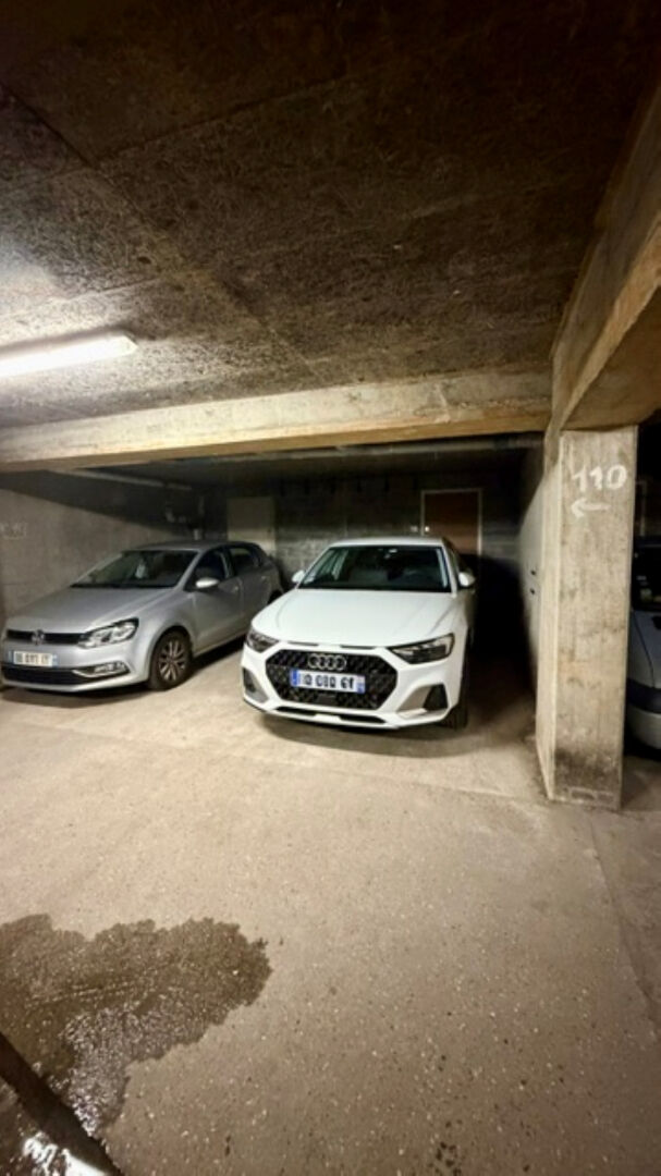 Appartement bois guillaume 100m² 3 chambres dernier étage balcon 4 parkings  sans travaux