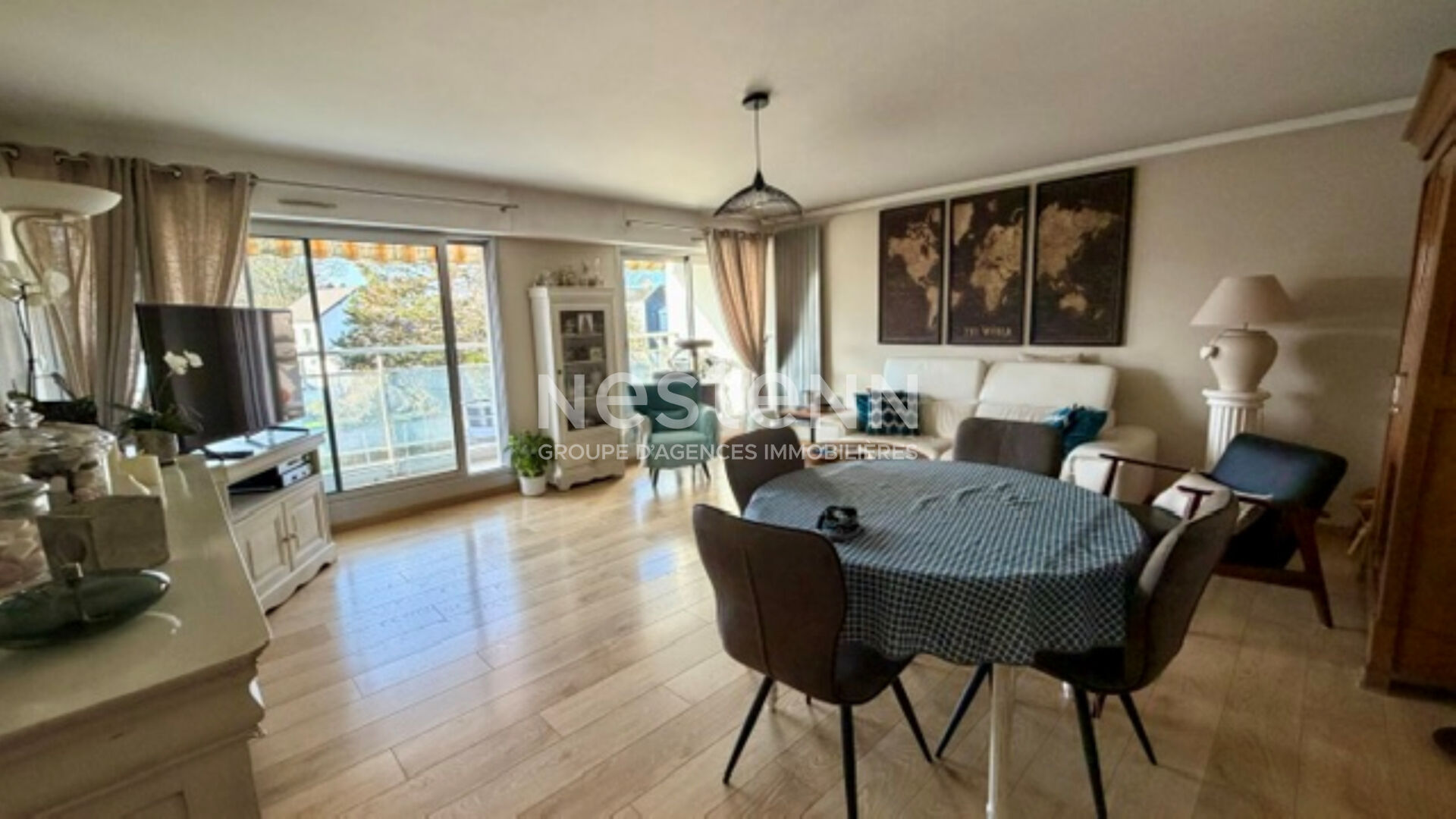 Appartement bois guillaume 100m² 3 chambres dernier étage balcon 4 parkings  sans travaux