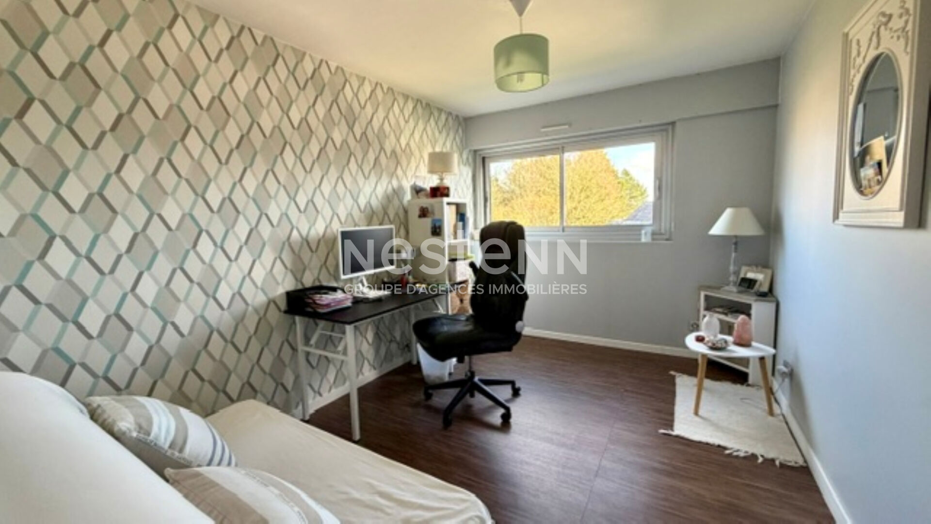 Appartement bois guillaume 100m² 3 chambres dernier étage balcon 4 parkings  sans travaux