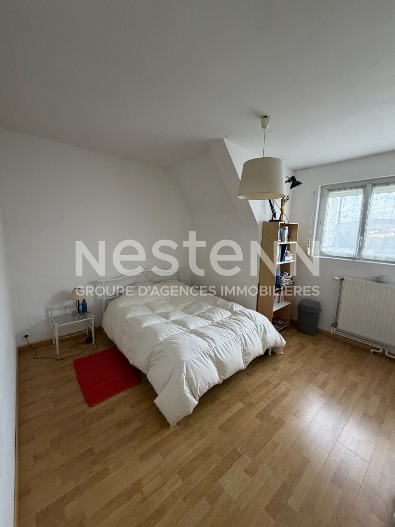 Maison 5 pièces, 114 m2 Maromme - proche commerces et commodités - très lumineuse - terrasse sans vis-à-vis - A saisir - Proche TEOR - Idéal famille - rare à la vente - A visiter rapidement - maison mitoyenne - Rangements - chambre au rdc