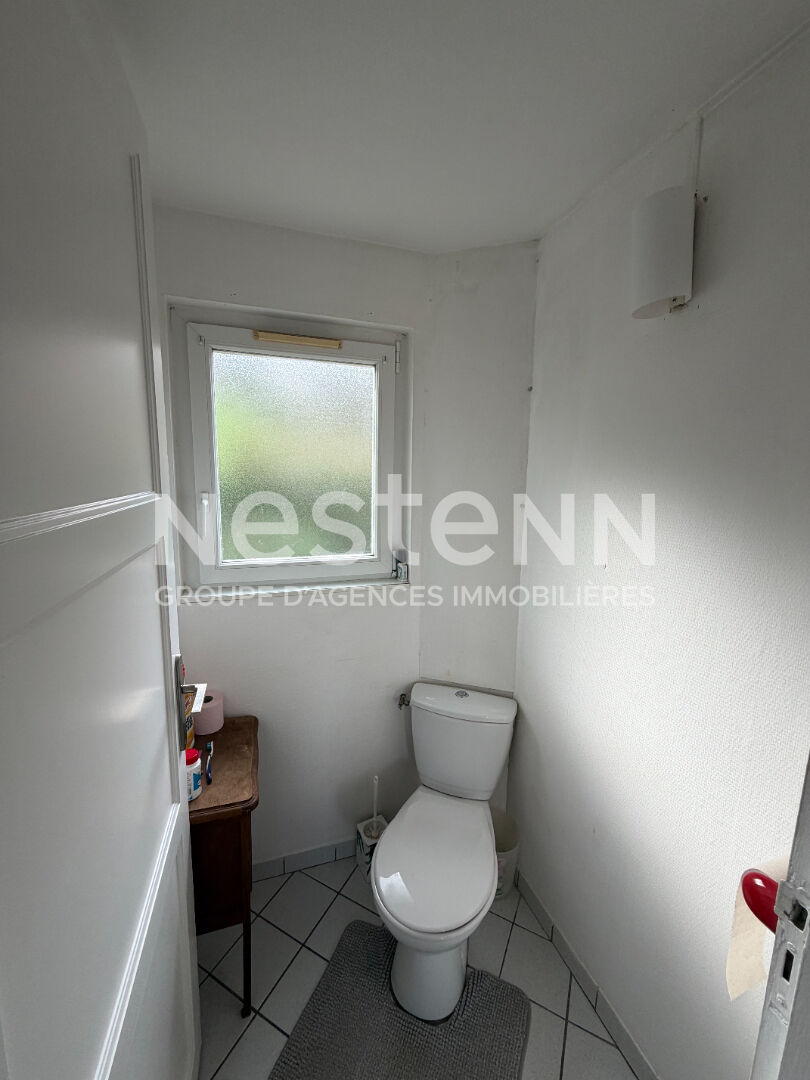 Maison 5 pièces, 114 m2 Maromme - proche commerces et commodités - très lumineuse - terrasse sans vis-à-vis - A saisir - Proche TEOR - Idéal famille - rare à la vente - A visiter rapidement - maison mitoyenne - Rangements - chambre au rdc