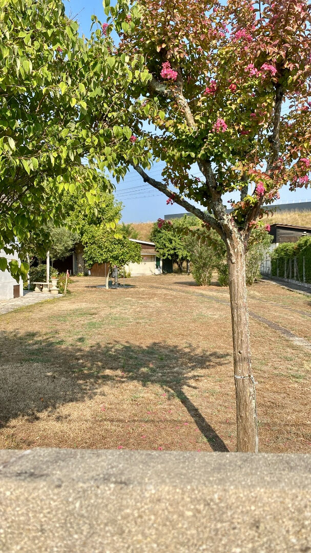 PESSAC - CANDAU - Terrain à bâtir 405m2 - Quartier résidentiel - · 222 600 €