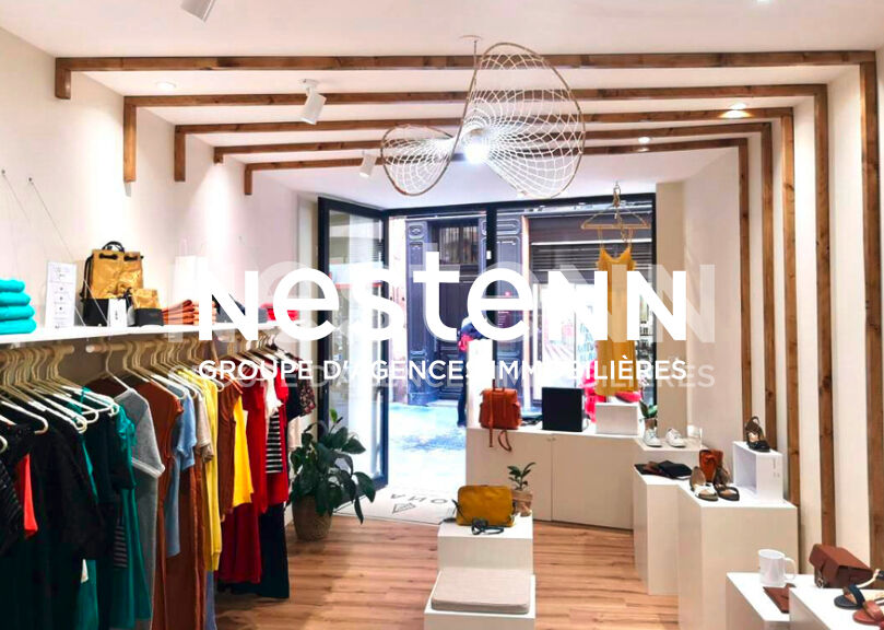 A VENDRE ! Murs commerciaux d'environ 190 m2 - rue commerçante Centre Ville de Vannes